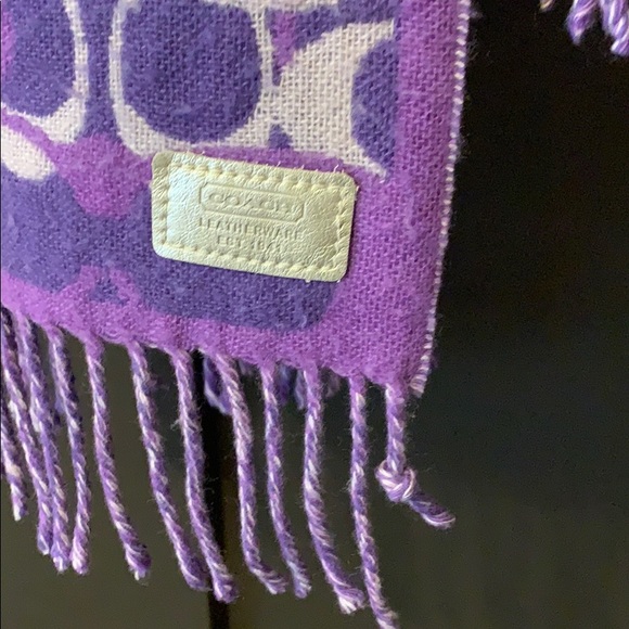 Purple Coach scarf - Picture 2 of 5